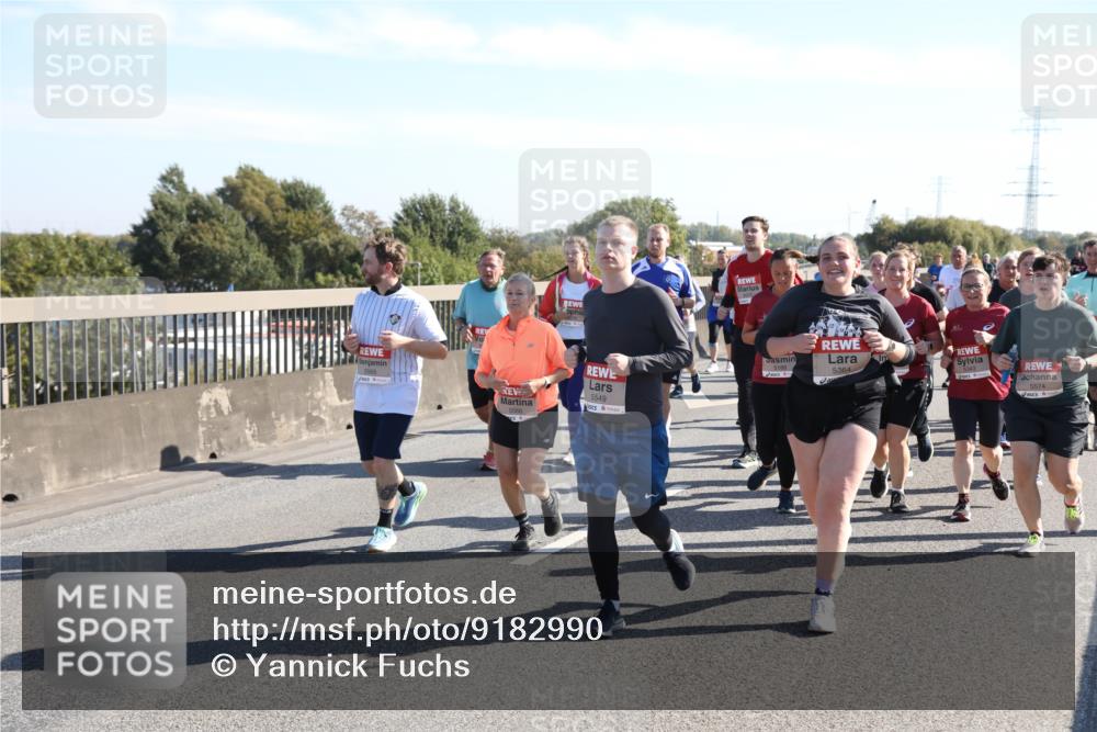 03.10.2025 - Köhlbrandbrückenlauf Yannick Fuchs http://msf.ph/oto/9182990 03.10.2025 11:26:06 Position 3 5549, 5364, 5574 meine-sportfotos.de