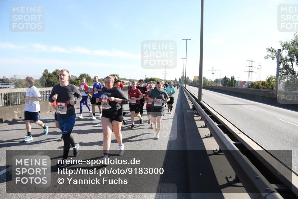 03.10.2025 - Köhlbrandbrückenlauf Yannick Fuchs http://msf.ph/oto/9183000 03.10.2025 11:26:07 Position 3 5549 meine-sportfotos.de