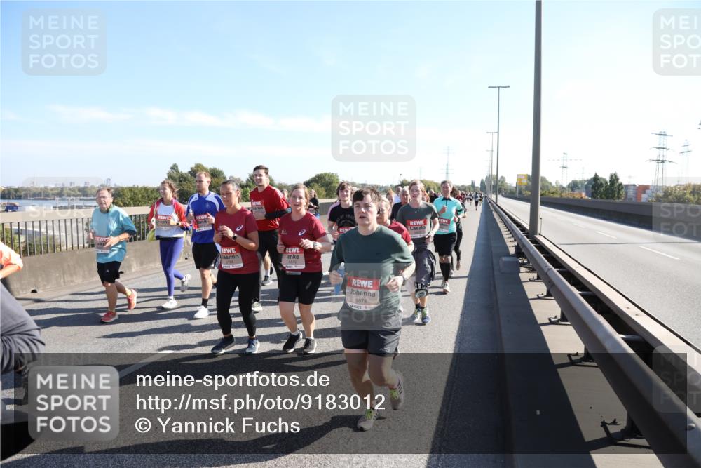 03.10.2025 - Köhlbrandbrückenlauf Yannick Fuchs http://msf.ph/oto/9183012 03.10.2025 11:26:08 Position 3 5574 meine-sportfotos.de
