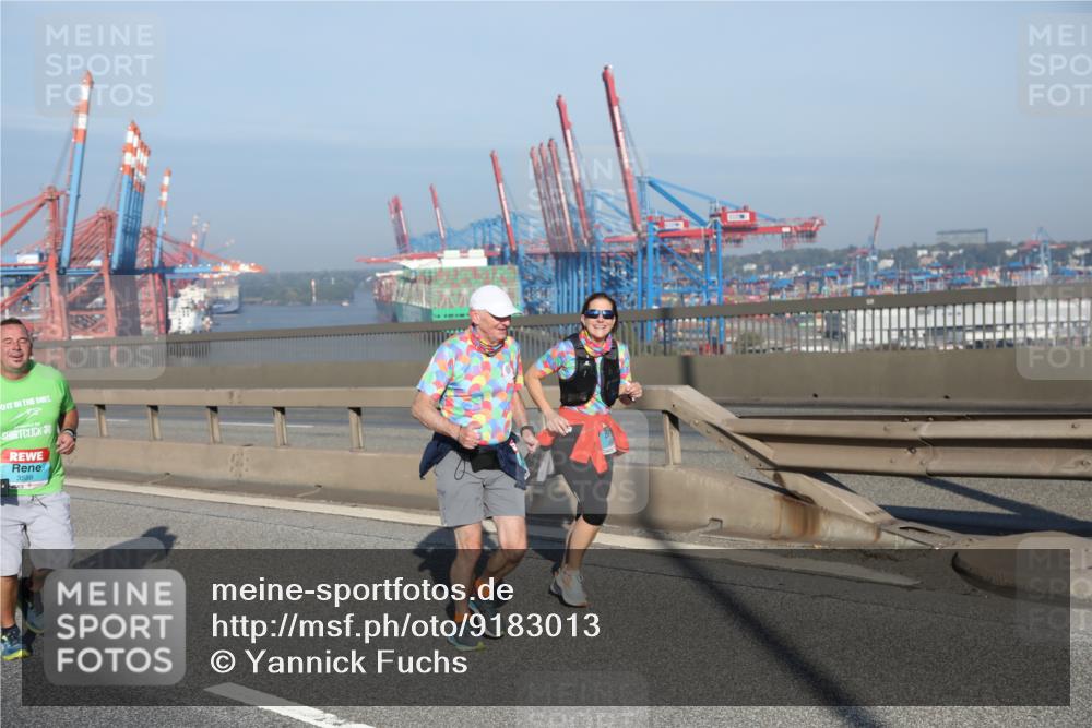 03.10.2025 - Köhlbrandbrückenlauf Yannick Fuchs http://msf.ph/oto/9183013 03.10.2025 09:02:03 Position 2 2, 3588 meine-sportfotos.de