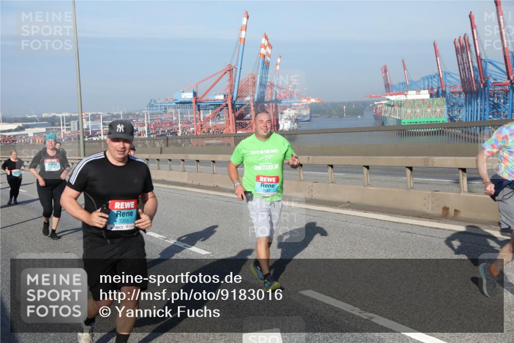 03.10.2025 - Köhlbrandbrückenlauf Yannick Fuchs http://msf.ph/oto/9183016 03.10.2025 09:02:03 Position 2 3355, 3588 meine-sportfotos.de