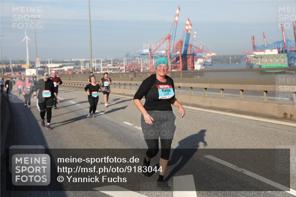 03.10.2025 - Köhlbrandbrückenlauf Yannick Fuchs http://msf.ph/oto/9183044 03.10.2025 09:02:07 Position 2 2288 meine-sportfotos.de