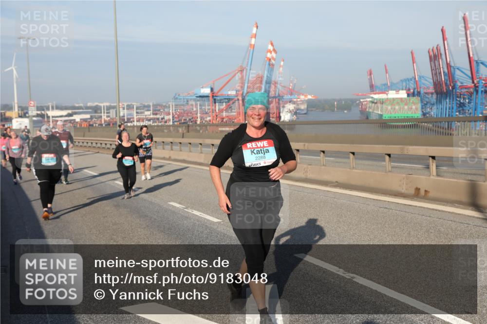 03.10.2025 - Köhlbrandbrückenlauf Yannick Fuchs http://msf.ph/oto/9183048 03.10.2025 09:02:07 Position 2 2288 meine-sportfotos.de