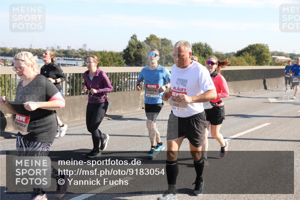 03.10.2025 - Köhlbrandbrückenlauf Yannick Fuchs http://msf.ph/oto/9183054 03.10.2025 11:26:12 Position 3 6317, 5260, 6508 meine-sportfotos.de