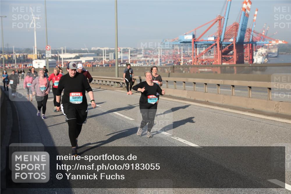 03.10.2025 - Köhlbrandbrückenlauf Yannick Fuchs http://msf.ph/oto/9183055 03.10.2025 09:02:08 Position 2 2602 meine-sportfotos.de