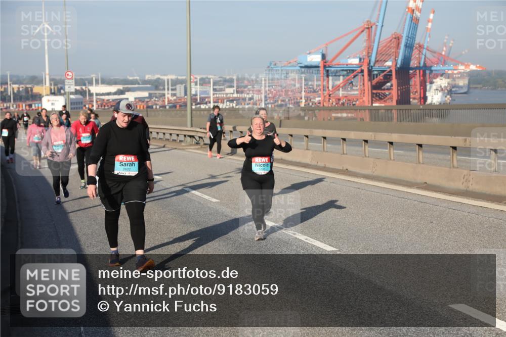 03.10.2025 - Köhlbrandbrückenlauf Yannick Fuchs http://msf.ph/oto/9183059 03.10.2025 09:02:09 Position 2 2602, 3130 meine-sportfotos.de