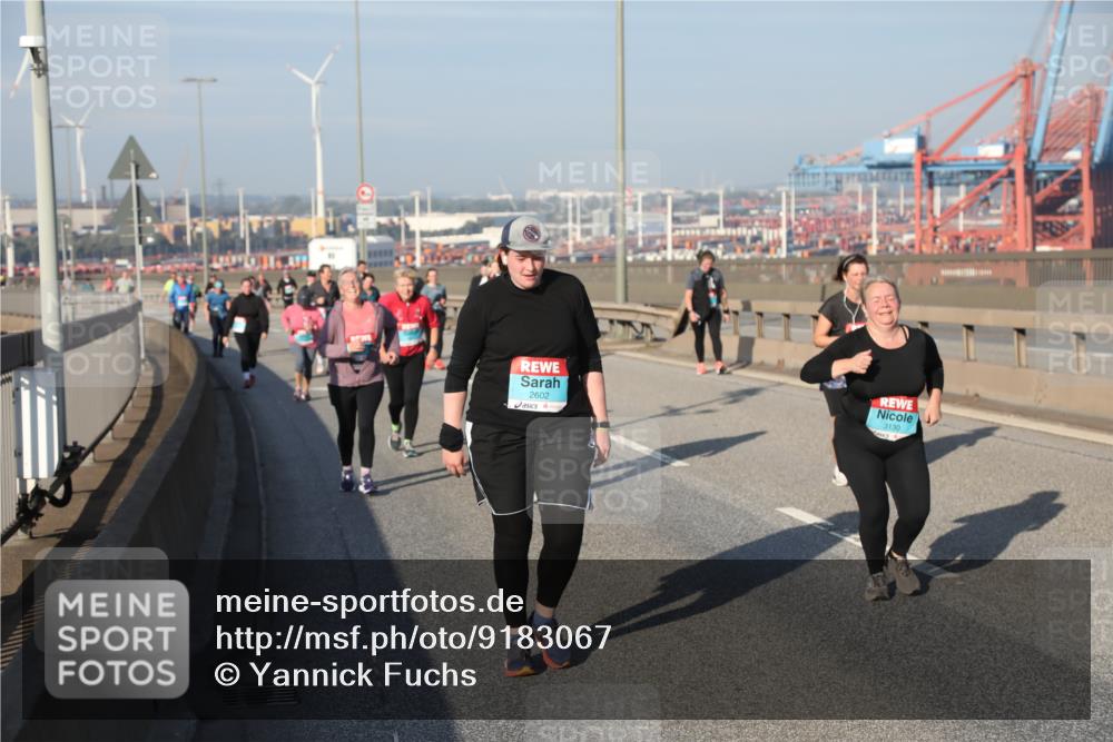 03.10.2025 - Köhlbrandbrückenlauf Yannick Fuchs http://msf.ph/oto/9183067 03.10.2025 09:02:10 Position 2 2602, 3130 meine-sportfotos.de