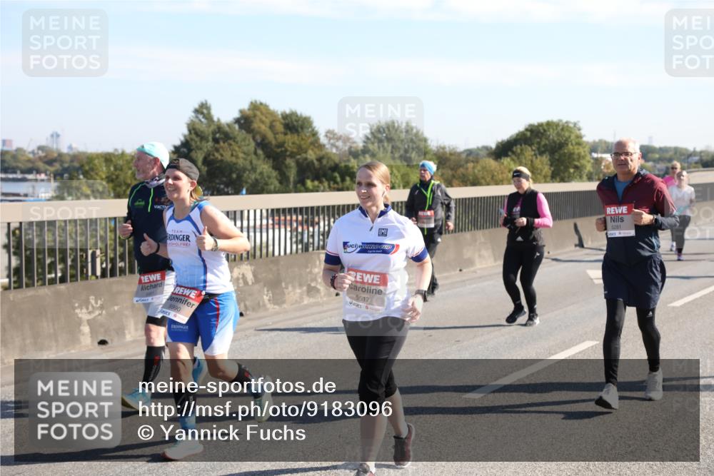 03.10.2025 - Köhlbrandbrückenlauf Yannick Fuchs http://msf.ph/oto/9183096 03.10.2025 11:26:24 Position 3 5281, 5991, 5990, 5517 meine-sportfotos.de