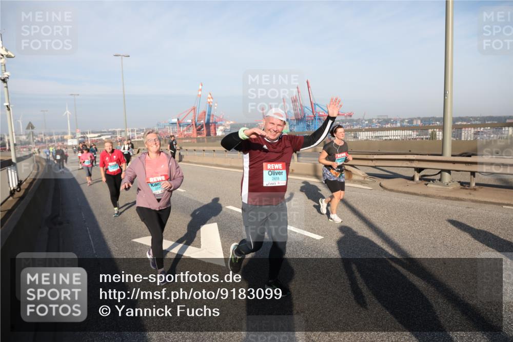 03.10.2025 - Köhlbrandbrückenlauf Yannick Fuchs http://msf.ph/oto/9183099 03.10.2025 09:02:14 Position 2 2418 meine-sportfotos.de