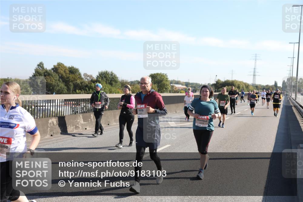 03.10.2025 - Köhlbrandbrückenlauf Yannick Fuchs http://msf.ph/oto/9183103 03.10.2025 11:26:25 Position 3 7, 5281, 5418 meine-sportfotos.de