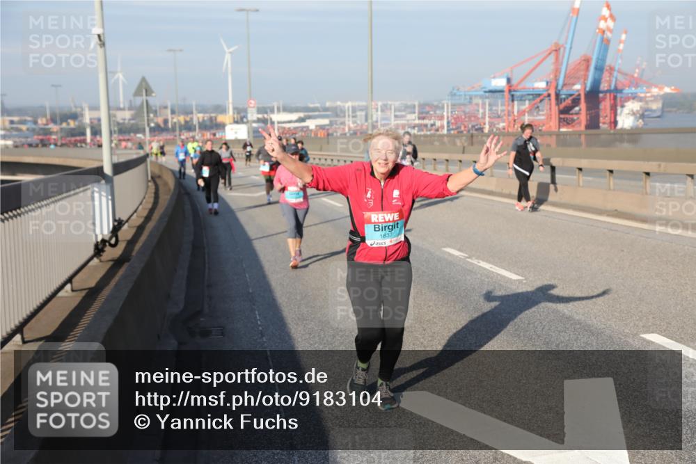 03.10.2025 - Köhlbrandbrückenlauf Yannick Fuchs http://msf.ph/oto/9183104 03.10.2025 09:02:15 Position 2 1837 meine-sportfotos.de