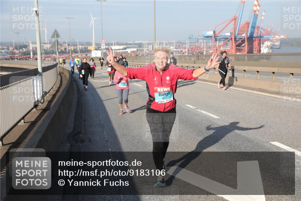 03.10.2025 - Köhlbrandbrückenlauf Yannick Fuchs http://msf.ph/oto/9183106 03.10.2025 09:02:15 Position 2 1837 meine-sportfotos.de