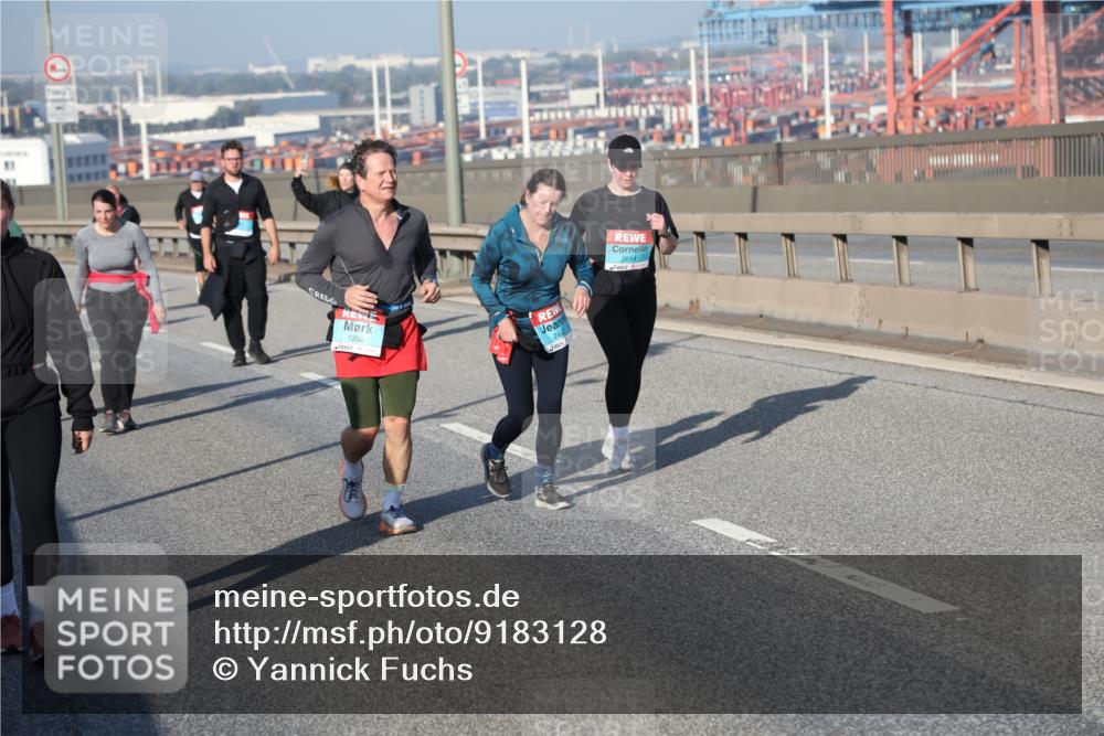 03.10.2025 - Köhlbrandbrückenlauf Yannick Fuchs http://msf.ph/oto/9183128 03.10.2025 09:02:22 Position 2 1256, 244, 2014 meine-sportfotos.de