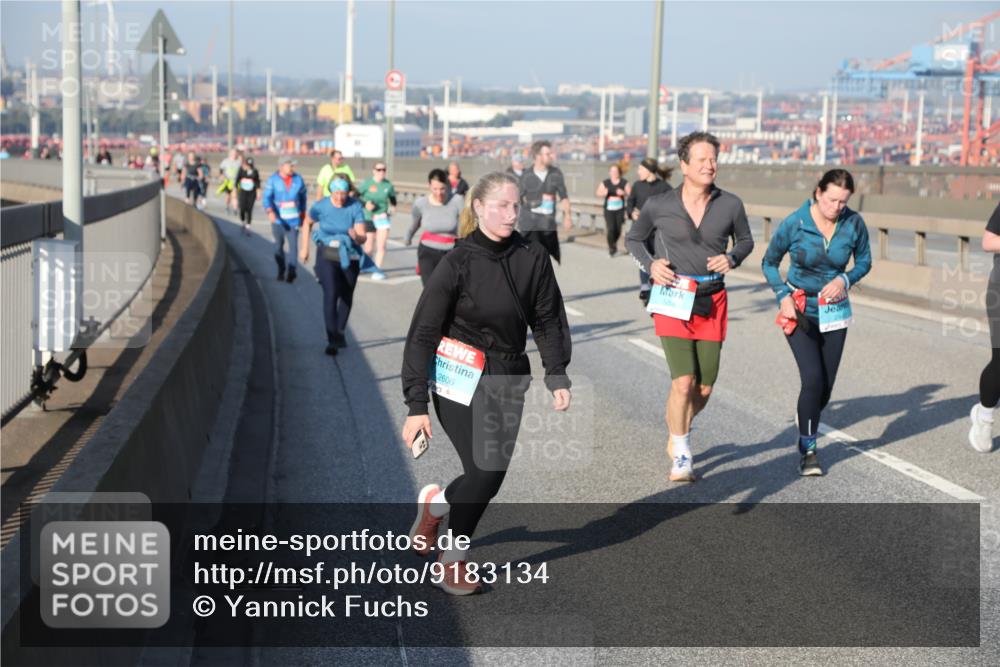03.10.2025 - Köhlbrandbrückenlauf Yannick Fuchs http://msf.ph/oto/9183134 03.10.2025 09:02:24 Position 2 2606, 1250 meine-sportfotos.de