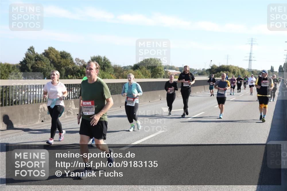 03.10.2025 - Köhlbrandbrückenlauf Yannick Fuchs http://msf.ph/oto/9183135 03.10.2025 11:26:30 Position 3 6196, 5593 meine-sportfotos.de