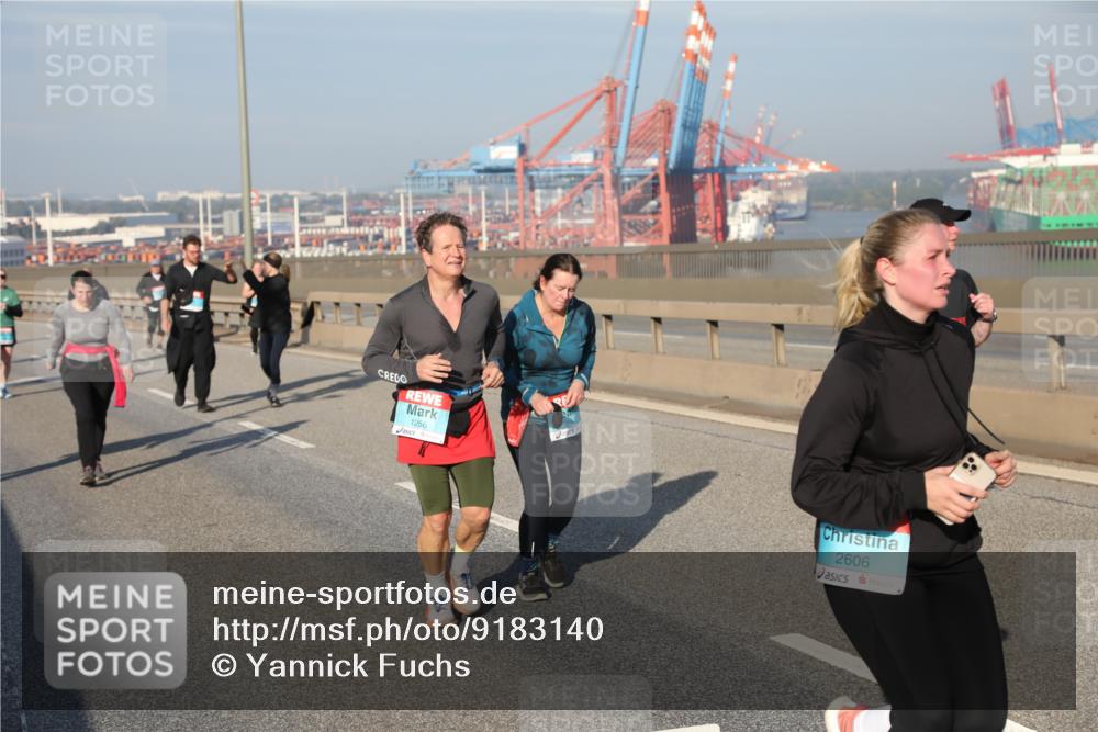 03.10.2025 - Köhlbrandbrückenlauf Yannick Fuchs http://msf.ph/oto/9183140 03.10.2025 09:02:25 Position 2 1256, 2606 meine-sportfotos.de