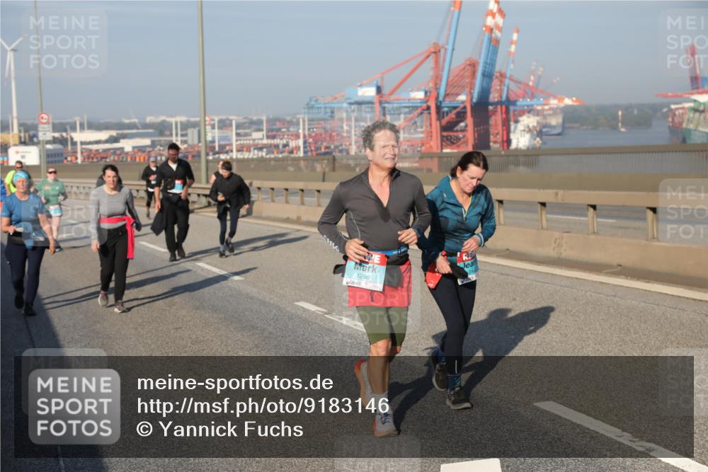 03.10.2025 - Köhlbrandbrückenlauf Yannick Fuchs http://msf.ph/oto/9183146 03.10.2025 09:02:26 Position 2 1256 meine-sportfotos.de