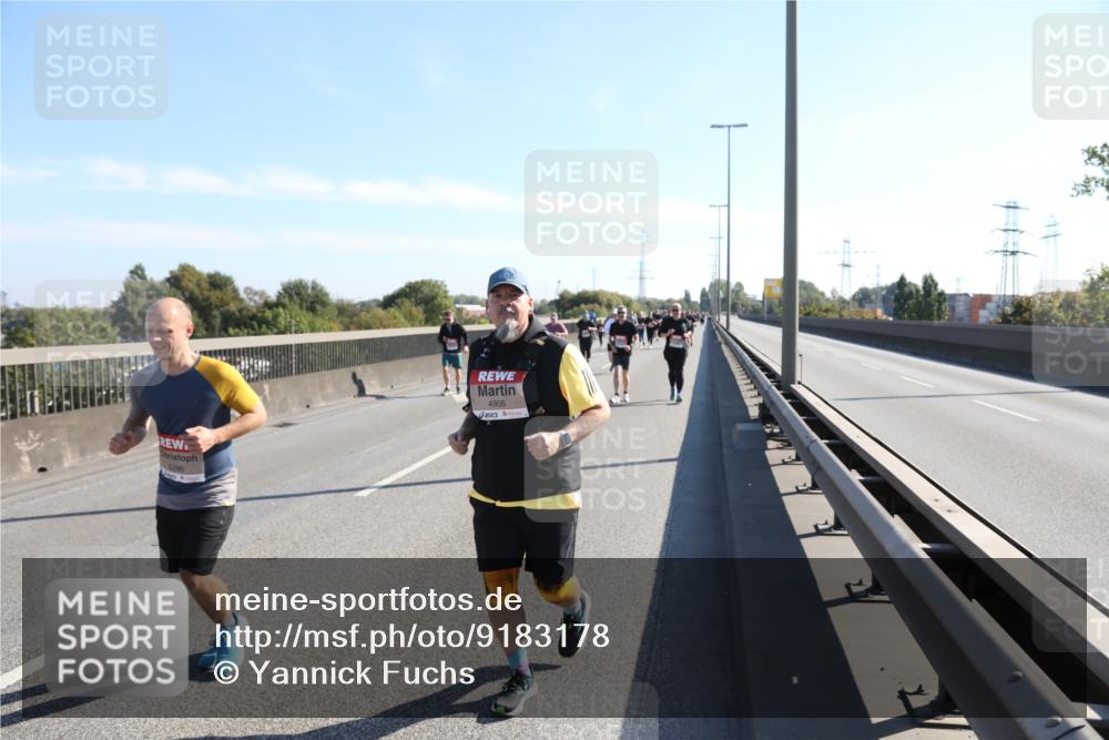 03.10.2025 - Köhlbrandbrückenlauf Yannick Fuchs http://msf.ph/oto/9183178 03.10.2025 11:26:35 Position 3 4906 meine-sportfotos.de