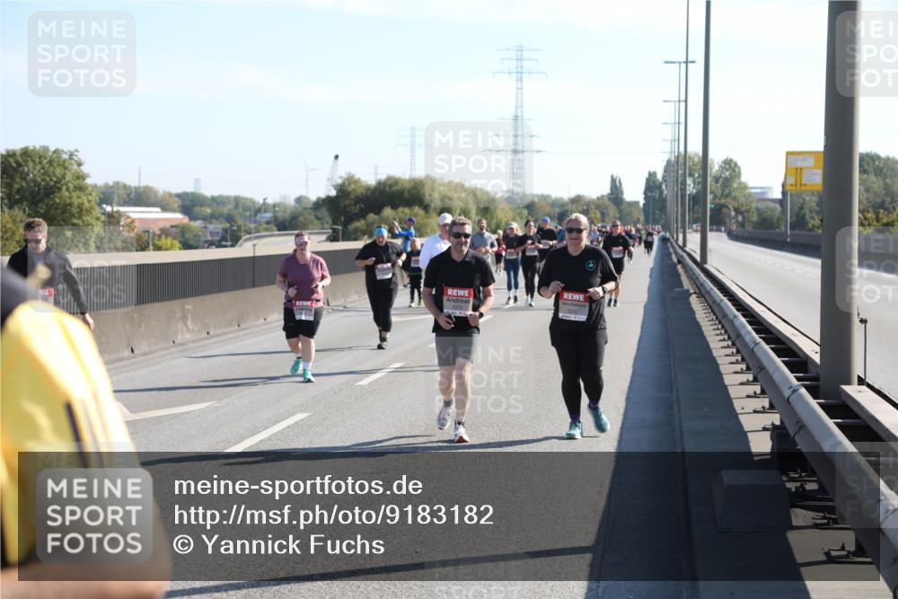 03.10.2025 - Köhlbrandbrückenlauf Yannick Fuchs http://msf.ph/oto/9183182 03.10.2025 11:26:35 Position 3 5376 meine-sportfotos.de