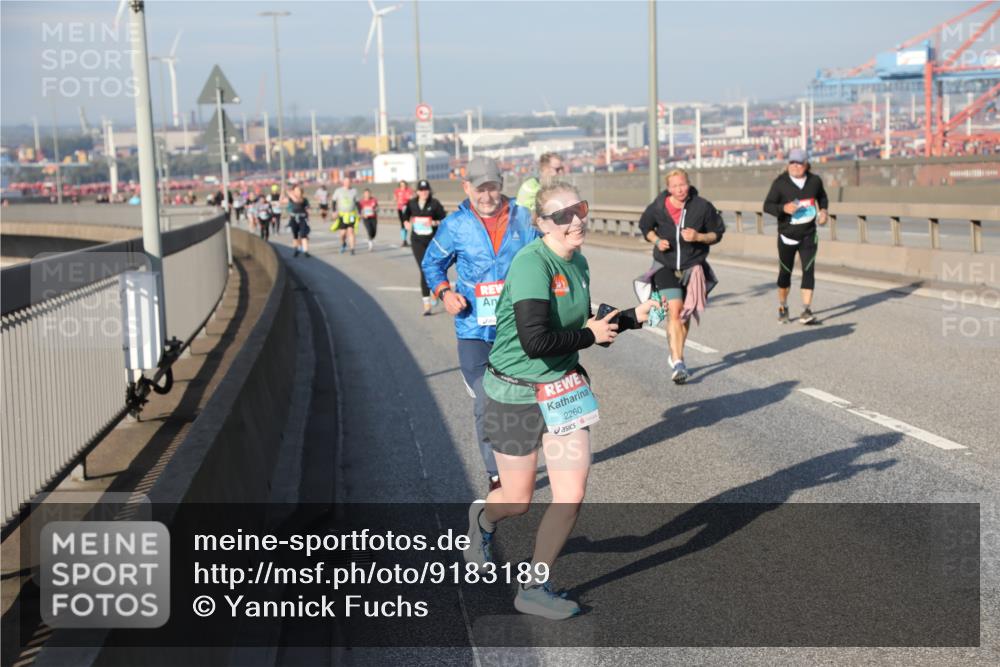 03.10.2025 - Köhlbrandbrückenlauf Yannick Fuchs http://msf.ph/oto/9183189 03.10.2025 09:02:33 Position 2 2260 meine-sportfotos.de