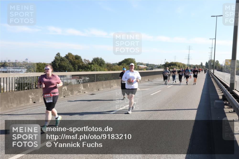 03.10.2025 - Köhlbrandbrückenlauf Yannick Fuchs http://msf.ph/oto/9183210 03.10.2025 11:26:42 Position 3 179 meine-sportfotos.de