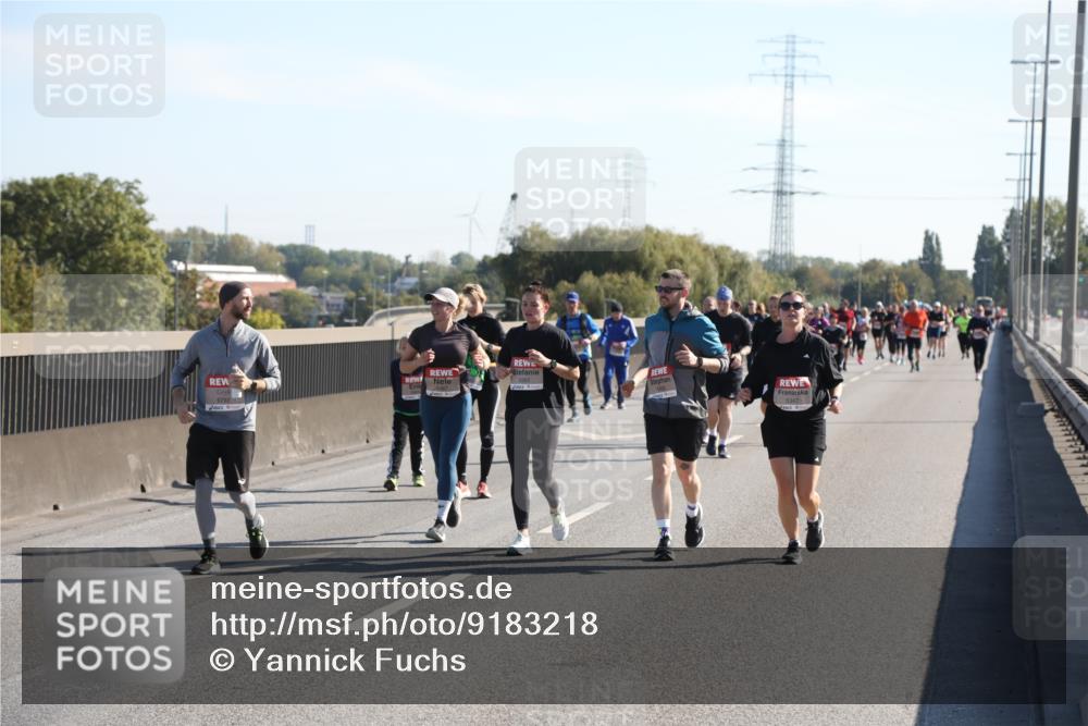 03.10.2025 - Köhlbrandbrückenlauf Yannick Fuchs http://msf.ph/oto/9183218 03.10.2025 11:26:44 Position 3 5301, 5347 meine-sportfotos.de