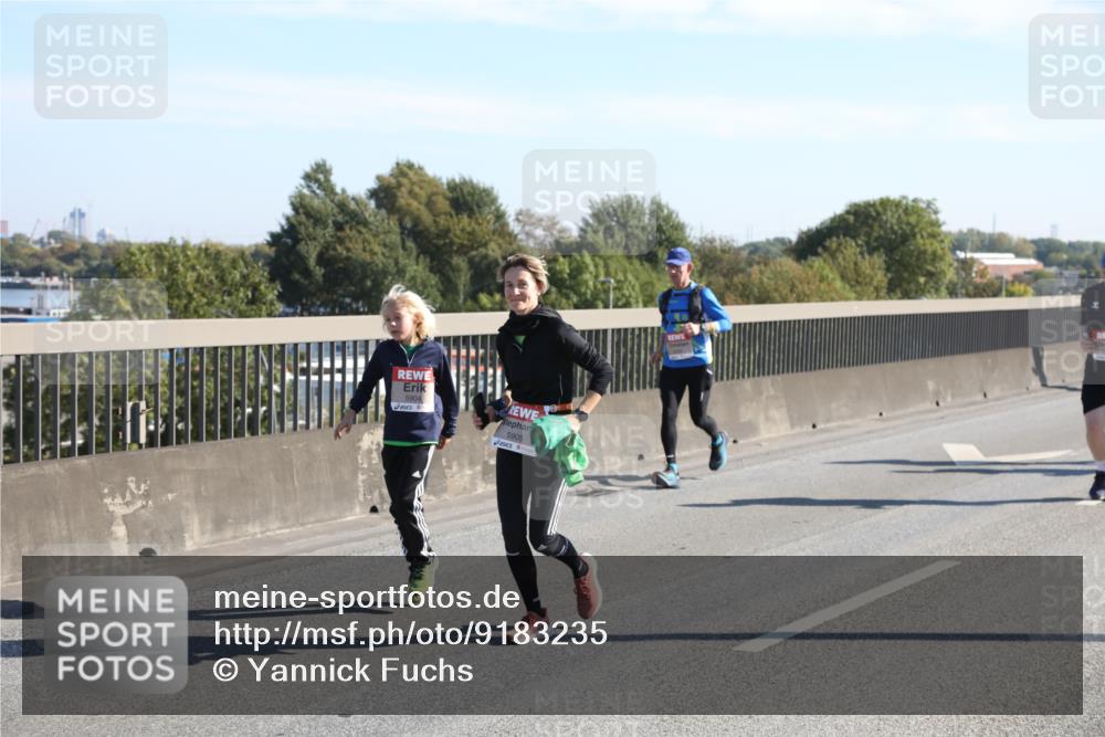 03.10.2025 - Köhlbrandbrückenlauf Yannick Fuchs http://msf.ph/oto/9183235 03.10.2025 11:26:52 Position 3 5904, 5905 meine-sportfotos.de