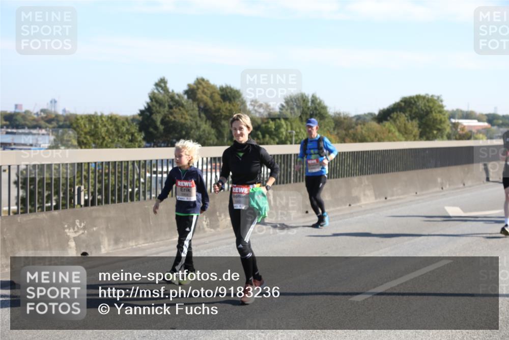 03.10.2025 - Köhlbrandbrückenlauf Yannick Fuchs http://msf.ph/oto/9183236 03.10.2025 11:26:52 Position 3 5905 meine-sportfotos.de