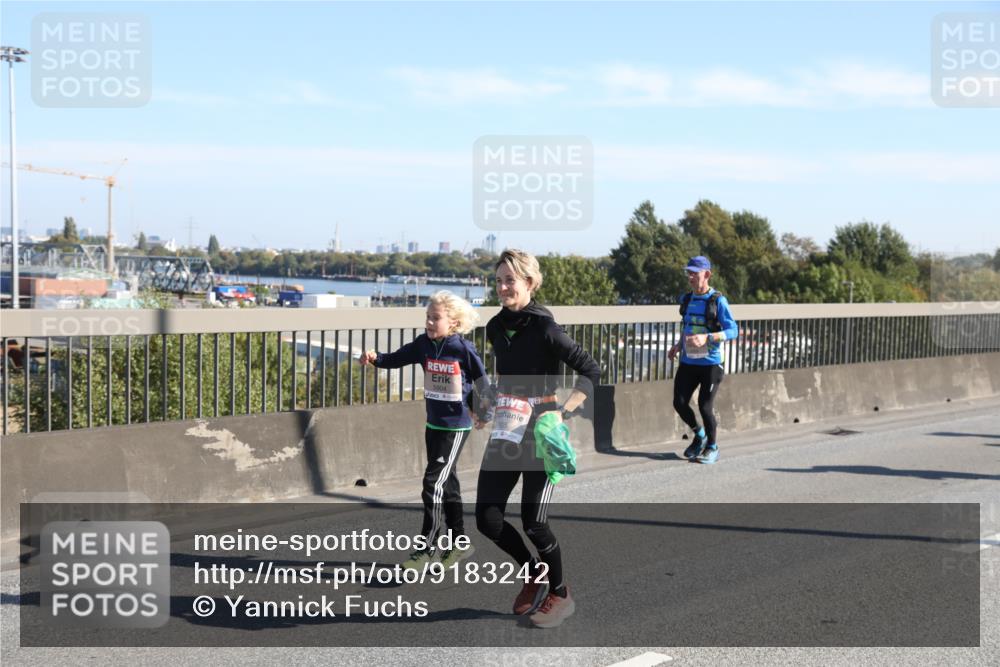 03.10.2025 - Köhlbrandbrückenlauf Yannick Fuchs http://msf.ph/oto/9183242 03.10.2025 11:26:53 Position 3 5904 meine-sportfotos.de