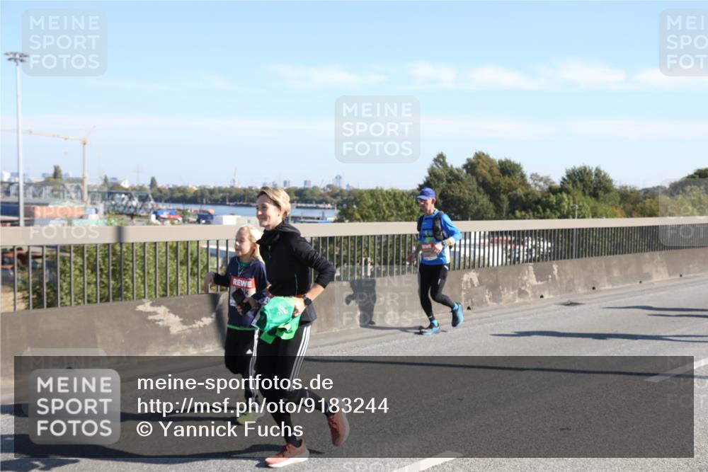 03.10.2025 - Köhlbrandbrückenlauf Yannick Fuchs http://msf.ph/oto/9183244 03.10.2025 11:26:53 Position 3  meine-sportfotos.de