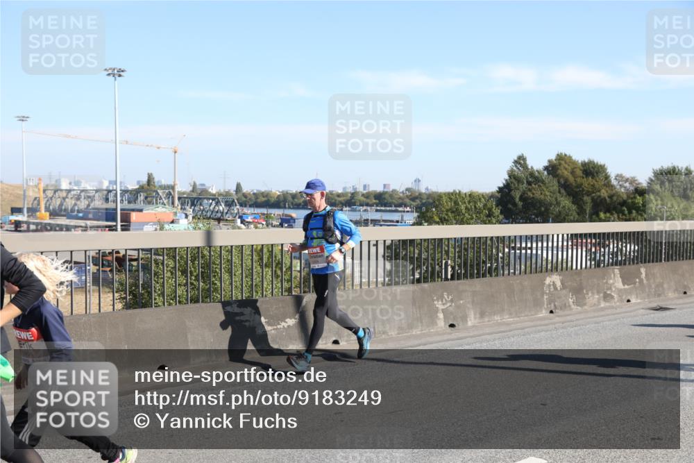 03.10.2025 - Köhlbrandbrückenlauf Yannick Fuchs http://msf.ph/oto/9183249 03.10.2025 11:26:54 Position 3 5904 meine-sportfotos.de