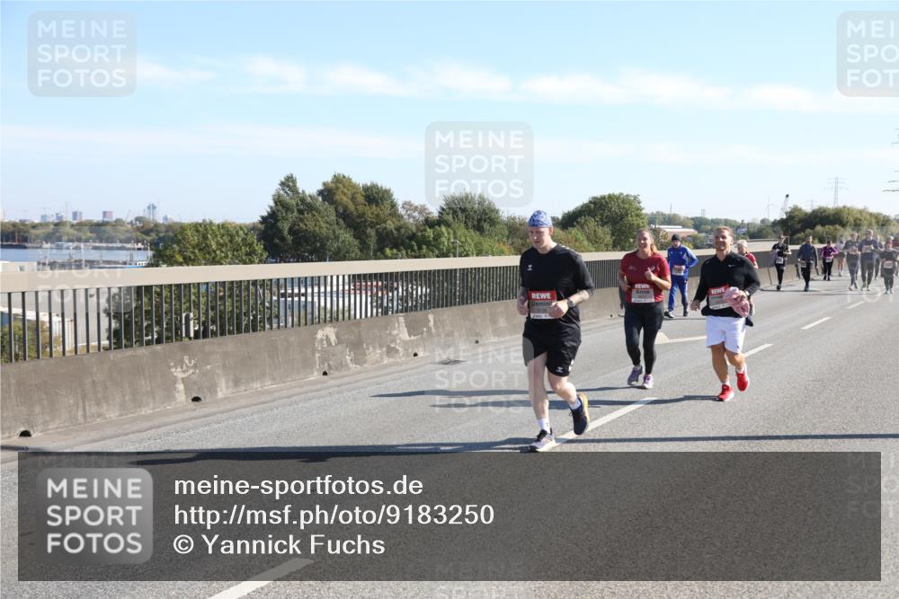 03.10.2025 - Köhlbrandbrückenlauf Yannick Fuchs http://msf.ph/oto/9183250 03.10.2025 11:26:55 Position 3 5136 meine-sportfotos.de