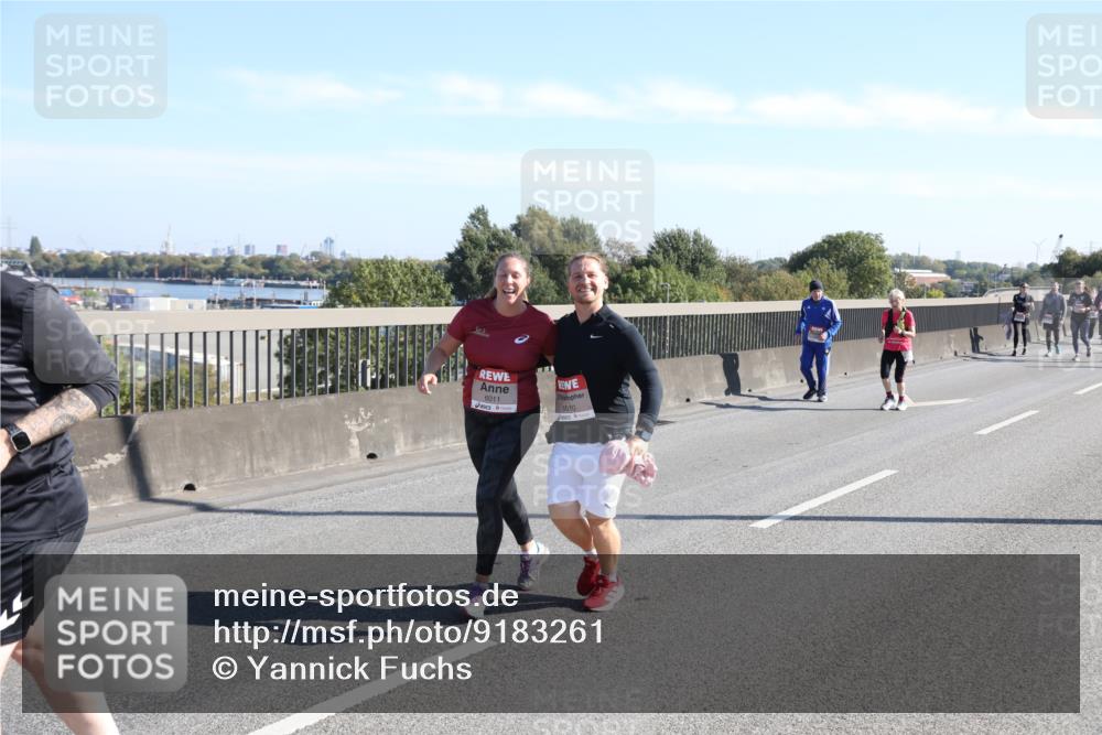 03.10.2025 - Köhlbrandbrückenlauf Yannick Fuchs http://msf.ph/oto/9183261 03.10.2025 11:26:57 Position 3 6011, 6010 meine-sportfotos.de