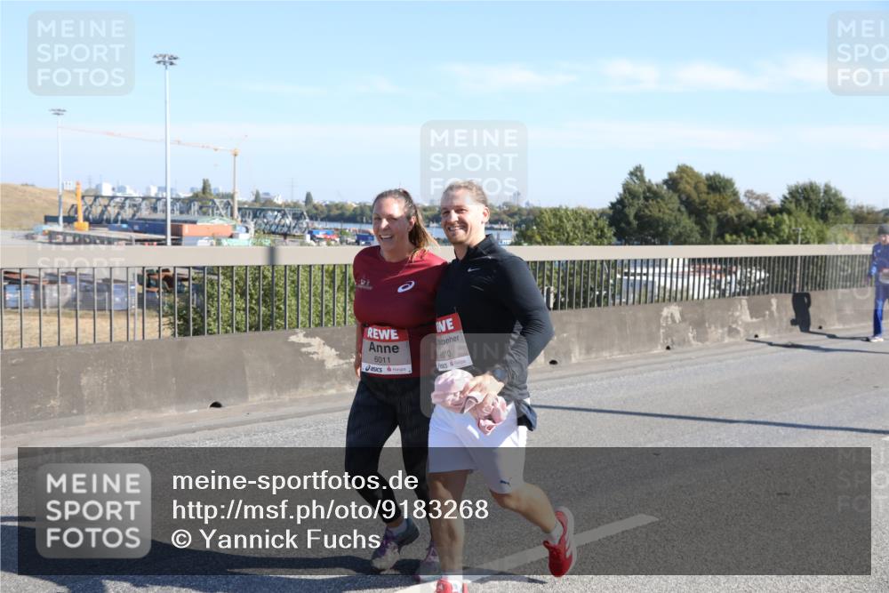 03.10.2025 - Köhlbrandbrückenlauf Yannick Fuchs http://msf.ph/oto/9183268 03.10.2025 11:26:58 Position 3 6011, 6010 meine-sportfotos.de