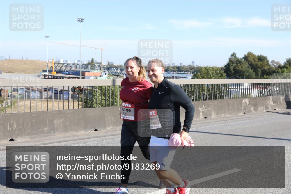 03.10.2025 - Köhlbrandbrückenlauf Yannick Fuchs http://msf.ph/oto/9183269 03.10.2025 11:26:58 Position 3 6011, 6010 meine-sportfotos.de