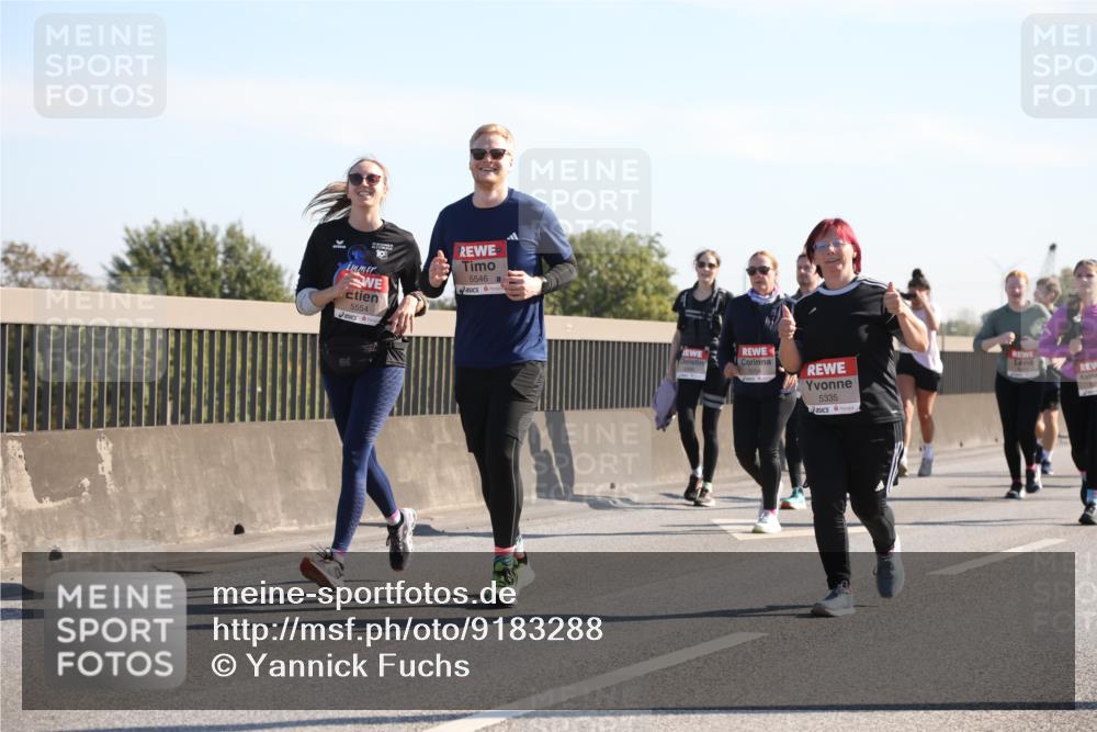 03.10.2025 - Köhlbrandbrückenlauf Yannick Fuchs http://msf.ph/oto/9183288 03.10.2025 11:27:05 Position 3 5546, 5554, 5335 meine-sportfotos.de