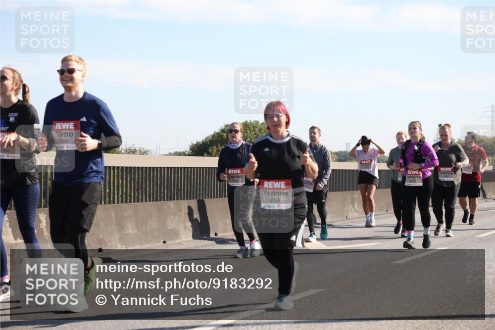 03.10.2025 - Köhlbrandbrückenlauf Yannick Fuchs http://msf.ph/oto/9183292 03.10.2025 11:27:06 Position 3 5554, 5546, 5335, 5279 meine-sportfotos.de