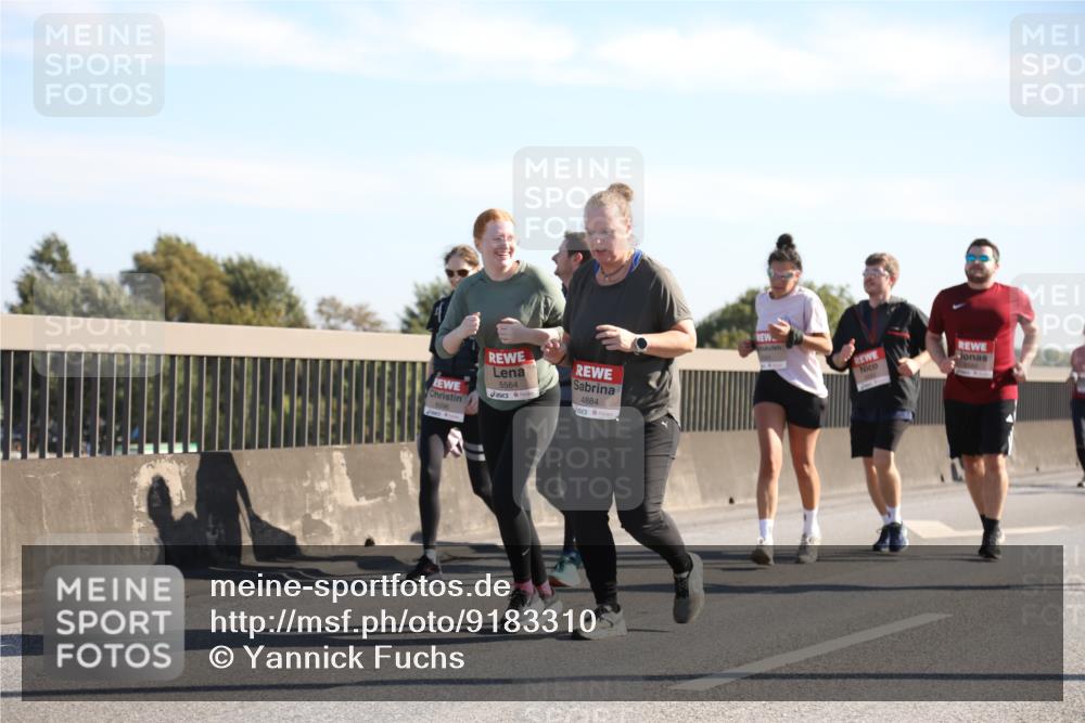 03.10.2025 - Köhlbrandbrückenlauf Yannick Fuchs http://msf.ph/oto/9183310 03.10.2025 11:27:10 Position 3 5564, 4884 meine-sportfotos.de