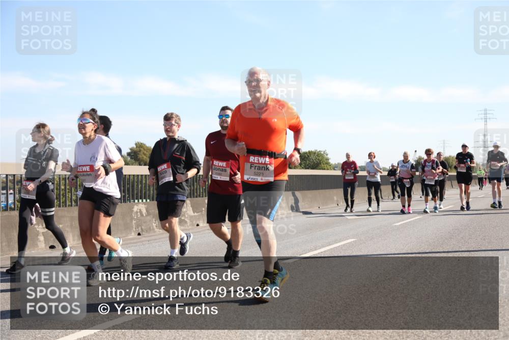 03.10.2025 - Köhlbrandbrückenlauf Yannick Fuchs http://msf.ph/oto/9183326 03.10.2025 11:27:14 Position 3 5223 meine-sportfotos.de