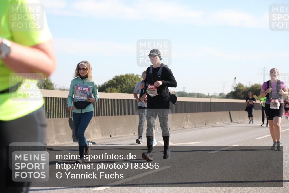 03.10.2025 - Köhlbrandbrückenlauf Yannick Fuchs http://msf.ph/oto/9183356 03.10.2025 11:27:21 Position 3 5635, 5636, 5372 meine-sportfotos.de