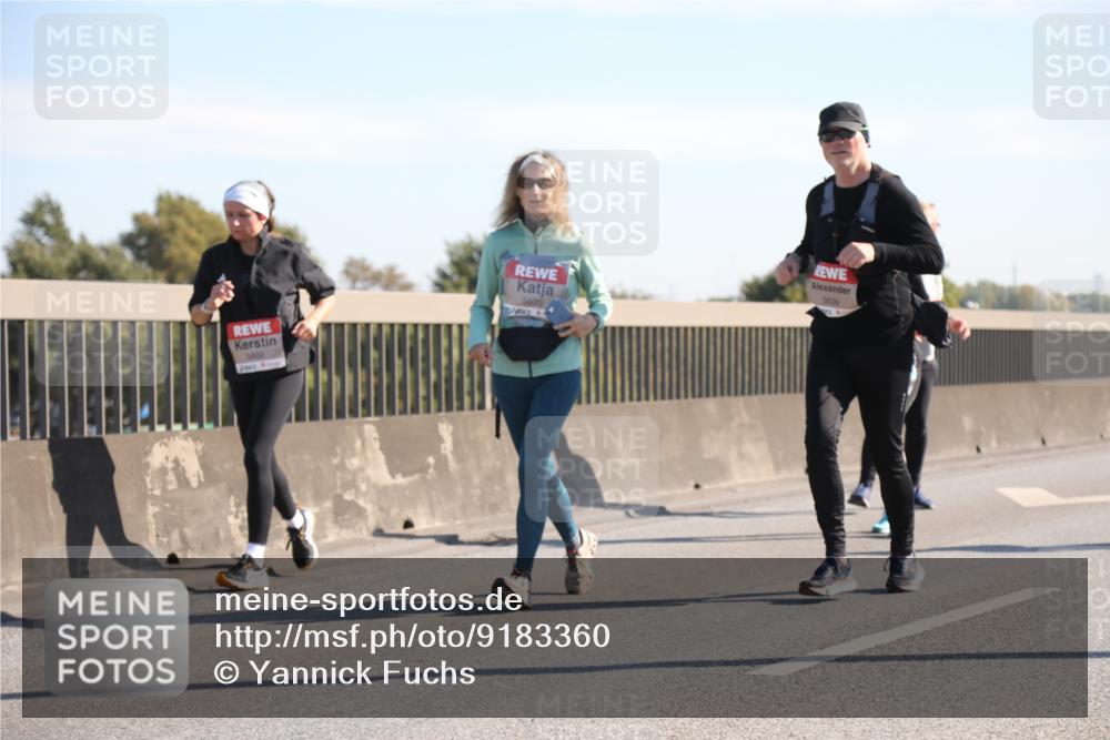 03.10.2025 - Köhlbrandbrückenlauf Yannick Fuchs http://msf.ph/oto/9183360 03.10.2025 11:27:22 Position 3 5600, 5635, 5636 meine-sportfotos.de