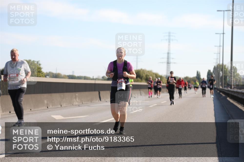 03.10.2025 - Köhlbrandbrückenlauf Yannick Fuchs http://msf.ph/oto/9183365 03.10.2025 11:27:23 Position 3 53 meine-sportfotos.de
