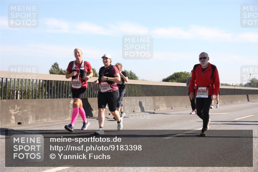 03.10.2025 - Köhlbrandbrückenlauf Yannick Fuchs http://msf.ph/oto/9183398 03.10.2025 11:27:41 Position 3 6134, 5327 meine-sportfotos.de