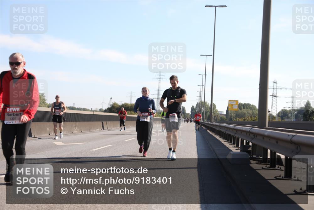 03.10.2025 - Köhlbrandbrückenlauf Yannick Fuchs http://msf.ph/oto/9183401 03.10.2025 11:27:42 Position 3 5327 meine-sportfotos.de