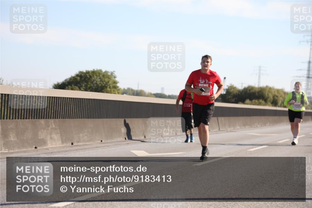 03.10.2025 - Köhlbrandbrückenlauf Yannick Fuchs http://msf.ph/oto/9183413 03.10.2025 11:27:47 Position 3  meine-sportfotos.de