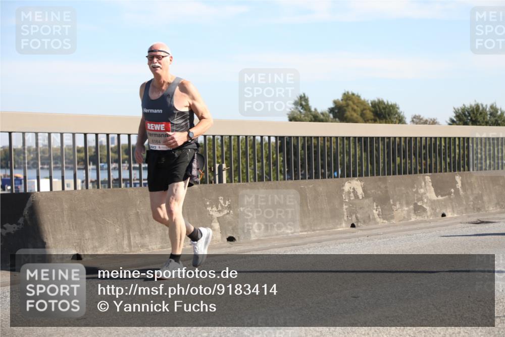 03.10.2025 - Köhlbrandbrückenlauf Yannick Fuchs http://msf.ph/oto/9183414 03.10.2025 11:27:48 Position 3 6164 meine-sportfotos.de