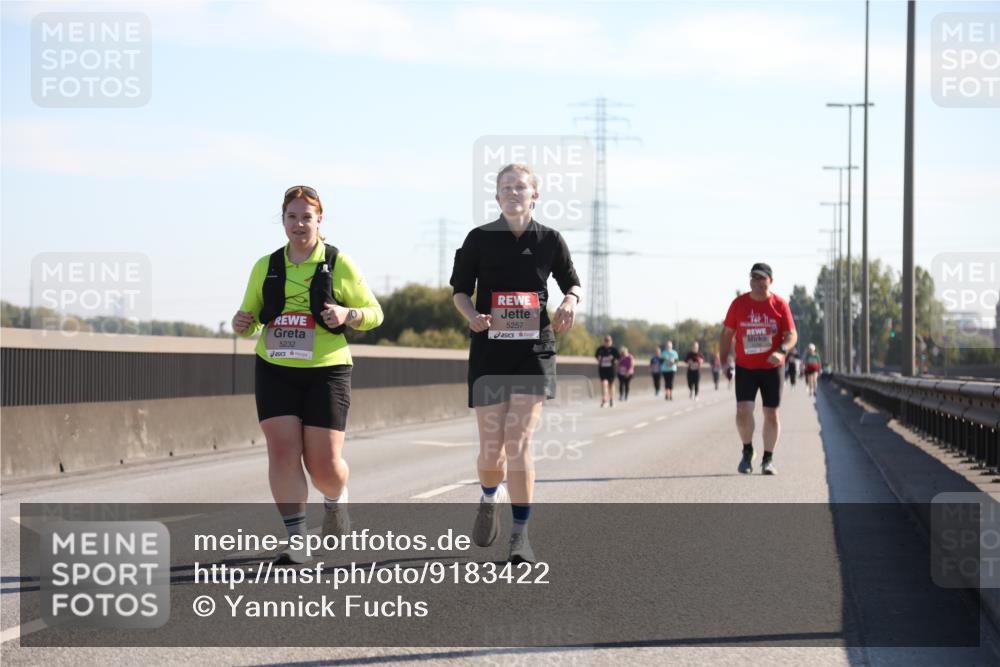 03.10.2025 - Köhlbrandbrückenlauf Yannick Fuchs http://msf.ph/oto/9183422 03.10.2025 11:27:52 Position 3 5232, 5257 meine-sportfotos.de