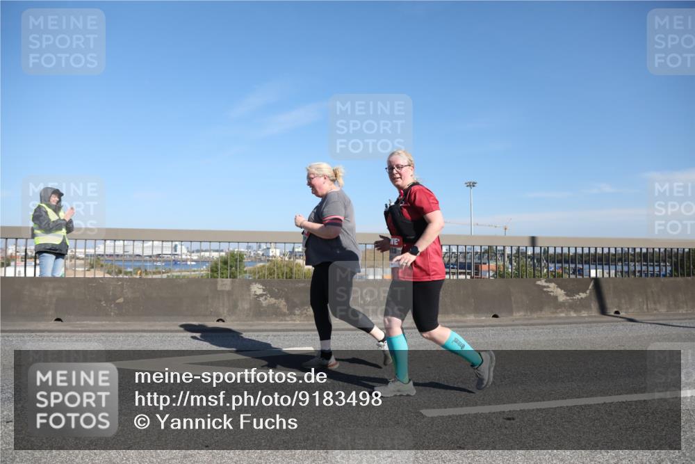 03.10.2025 - Köhlbrandbrückenlauf Yannick Fuchs http://msf.ph/oto/9183498 03.10.2025 11:29:22 Position 3  meine-sportfotos.de