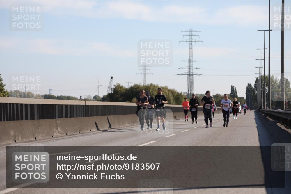 03.10.2025 - Köhlbrandbrückenlauf Yannick Fuchs http://msf.ph/oto/9183507 03.10.2025 11:29:31 Position 3  meine-sportfotos.de