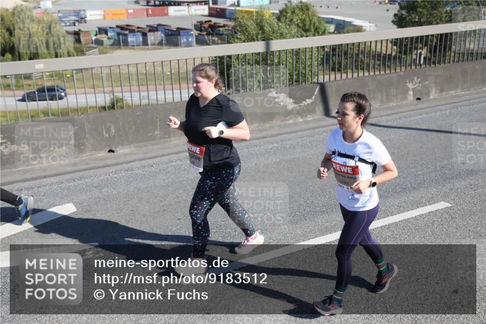 03.10.2025 - Köhlbrandbrückenlauf Yannick Fuchs http://msf.ph/oto/9183512 03.10.2025 11:29:49 Position 3 5295 meine-sportfotos.de